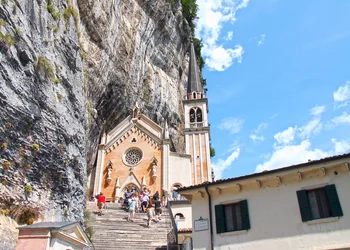 Madonna della Corona